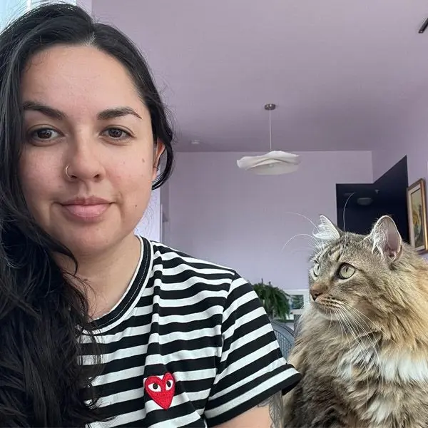 Juliana Gomez and kitty